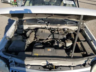 2002 Mercury Mountaineer z VIN 4M2ZU86E02UJ26443, wystawiony jako Copart lot #42239825 z przebiegiem Nie podano mil oraz Szkoda całkowita • Salvage title. Historia ofert i sprzedaży dostępna na DreamBid. Obrazek 13.