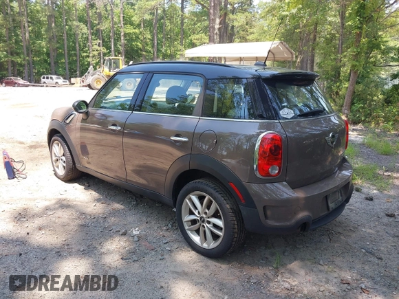 2012 MINI Countryman S with VIN WMWZC5C57CWL62344, listed as a IAAI auction lot 42576587 with 191,597 mi miles and . Bid and sale history available at DreamBid. Image 3.