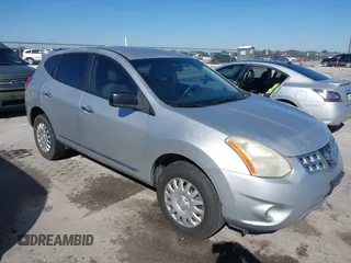 2011 Nissan Rogue S z VIN JN8AS5MT8BW573703, wystawiony jako IAAI lot #41658575 z przebiegiem 145 015 mil mil oraz . Historia ofert i sprzedaży dostępna na DreamBid. Obrazek 1.