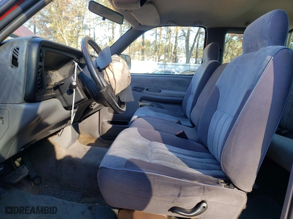 1996 Dodge Ram 1500 with VIN 3B7HC13YXTG136928, listed as a Copart auction lot 83470244 with 137,366 mi miles and Salvage Title. Bid and sale history available at carsss.com. Image 7.