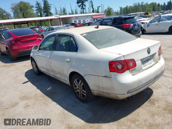 2007 Volkswagen Jetta 2.5 with VIN 3VWSF71K97M031591, listed as a IAAI auction lot 42375346 with 207,594 mi miles and . Bid and sale history available at DreamBid. Image 3.