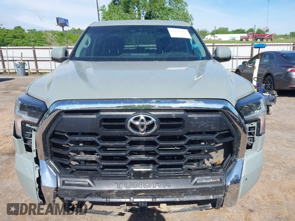 2022 Toyota Tundra SR5 with VIN 5TFLA5AB7NX013477, listed as a IAAI auction lot 42172272 with 30,460 mi miles and . Bid and sale history available at DreamBid. Image 12.