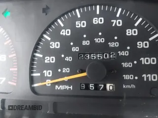 1998 Toyota 4Runner с VIN JT3GM84R1W0032821, выставлен на аукционе IAAI как лот 42159329 с пробегом 235 502 миль миль и . История ставок и продаж доступна на DreamBid. Изображение 16.