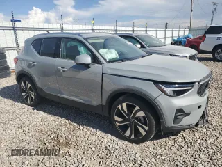 2025 Volvo XC40 Plus Bright Theme with VIN YV4L12UE3S2504316, listed as a Copart auction lot 58528235 with 9,200 mi miles and Clean title. Bid and sale history available at DreamBid. Image 4.