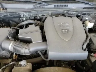 2017 Toyota Tacoma TRD Off Road z VIN 3TMDZ5BNXHM013263, wystawiony jako Copart lot #67589075 z przebiegiem 103 297 mil mil oraz Szkoda całkowita • Salvage title. Historia ofert i sprzedaży dostępna na DreamBid. Obrazek 14.