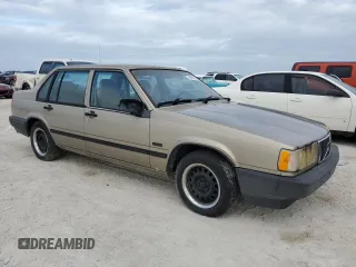 1995 Volvo 900 z VIN YV1JS8318S1193362, wystawiony jako Copart lot #79421424 z przebiegiem 38 881 mil mil oraz Tytuł czysty. Historia ofert i sprzedaży dostępna na DreamBid. Obrazek 4.