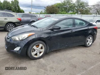 2013 Hyundai Elantra GLS z VIN KMHDH4AE9DU755153, wystawiony jako Copart lot #53801445 z przebiegiem Nie podano mil oraz Szkoda całkowita • Salvage title. Historia ofert i sprzedaży dostępna na DreamBid. Obrazek 1.