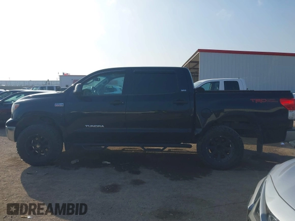 2013 Toyota Tundra 4WD Truck with VIN 5TFDW5F12DX318714, listed as a IAAI auction lot 41516584 with 1 mi miles. Bid and sale history available at carsss.com. Image 13.