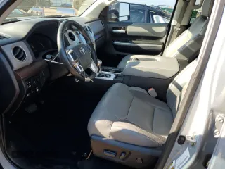 2018 Toyota Tundra SR5 с VIN 5TFHY5F16JX712563, выставлен на аукционе Copart как лот 62609265 с пробегом 169 076 миль миль и Списание • Salvage title. История ставок и продаж доступна на DreamBid. Изображение 7.