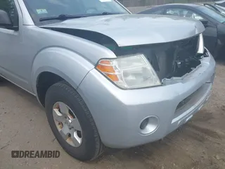 2011 Nissan Pathfinder Silver z VIN 5N1AR1NB7BC626734, wystawiony jako IAAI lot #41854063 z przebiegiem 72 906 mil mil oraz . Historia ofert i sprzedaży dostępna na DreamBid. Obrazek 14.