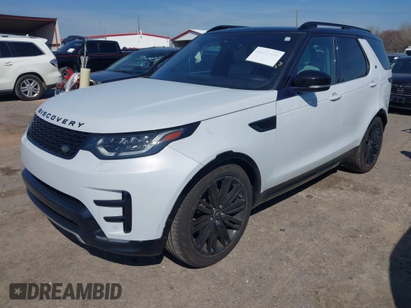 2019 Land Rover Discovery HSE Luxury with VIN SALRT2RK8KA080555, listed as a IAAI auction lot 41833340 with 122,111 mi miles. Bid and sale history available at carsss.com. Image 17.