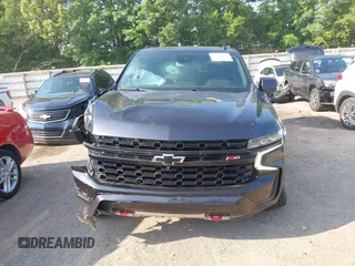 2024 Chevrolet Tahoe Z71 z VIN 1GNSKPKD8RR177147, wystawiony jako IAAI lot #42383508 z przebiegiem 28 772 mil mil oraz . Historia ofert i sprzedaży dostępna na DreamBid. Obrazek 12.