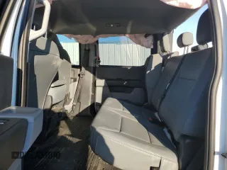 2023 Ford F-250 XL z VIN 1FT7W2BA9PEC16022, wystawiony jako Copart lot #42294015 z przebiegiem Nie podano mil oraz Szkoda całkowita • Salvage title. Historia ofert i sprzedaży dostępna na DreamBid. Obrazek 10.