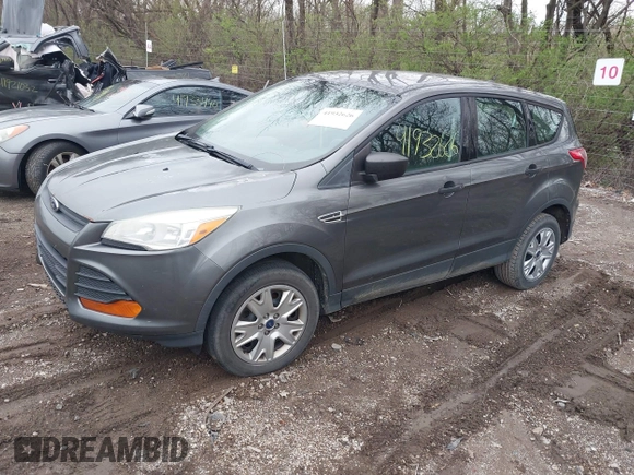 2013 Ford Escape S with VIN 1FMCU0F71DUC06993, listed as a IAAI auction lot 41932626 with 238,691 mi miles. Bid and sale history available at carsss.com. Image 2.