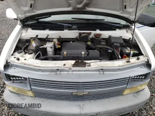 1998 Chevrolet Astro Cargo with VIN 1GCDM19W6WB185204, listed as a Copart auction lot 72199484 with 97,262 mi miles and Salvage Title. Bid and sale history available at carsss.com. Image 13.