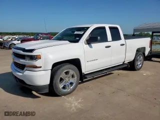 2018 Chevrolet Silverado 1500 Custom with VIN 1GCRCPEH8JZ243851, listed as a Copart auction lot 52632695 with 186,609 mi miles and Salvage Title. Bid and sale history available at carsss.com. Image 1.