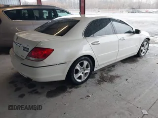 2008 Acura RL Tech Pkg with VIN JH4KB16668C002543, listed as a IAAI auction lot 40865147 with 178,365 mi miles. Bid and sale history available at carsss.com. Image 4.