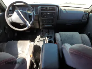 2000 Jeep Cherokee SE with VIN 1J4FF27SXYL140055, listed as a Copart auction lot 70315454 with 176,017 mi miles and Salvage title. Bid and sale history available at DreamBid. Image 8.