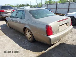 2003 Cadillac DeVille z VIN 1G6KD54Y23U115516, wystawiony jako IAAI lot #42053767 z przebiegiem 132 466 mil mil oraz . Historia ofert i sprzedaży dostępna na DreamBid. Obrazek 3.