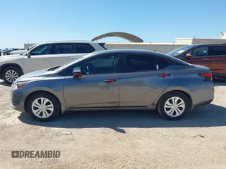 2020 Nissan Versa S z VIN 3N1CN8DV5LL865785, wystawiony jako IAAI lot #42091127 z przebiegiem 34 594 mil mil oraz . Historia ofert i sprzedaży dostępna na DreamBid. Obrazek 14.