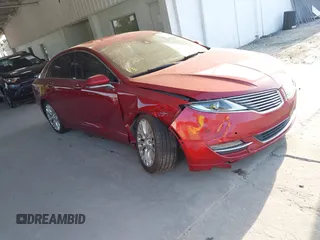 2016 Lincoln MKZ z VIN 3LN6L2J90GR604096, wystawiony jako IAAI lot #42333790 z przebiegiem 130 631 mil mil oraz . Historia ofert i sprzedaży dostępna na DreamBid. Obrazek 1.