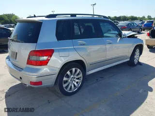 2012 Mercedes-Benz GLK-Class GLK 350 with VIN WDCGG8HB1CF771982, listed as a IAAI auction lot 41958903 with 136,465 mi miles. Bid and sale history available at carsss.com. Image 4.