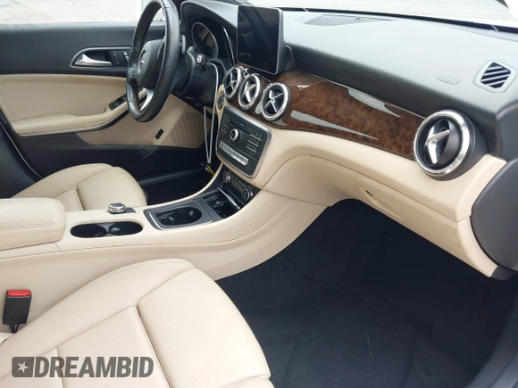 2019 Mercedes-Benz CLA 250 с VIN WDDSJ4EB0KN749822, выставлен на аукционе IAAI как лот 42172662 с пробегом 74 783 миль миль и . История ставок и продаж доступна на DreamBid. Изображение 5.