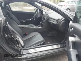 2007 Mercedes-Benz SLK 350 with VIN WDBWK56FX7F148904, listed as a IAAI auction lot 41975034 with 93,793 mi miles and . Bid and sale history available at DreamBid. Image 5.