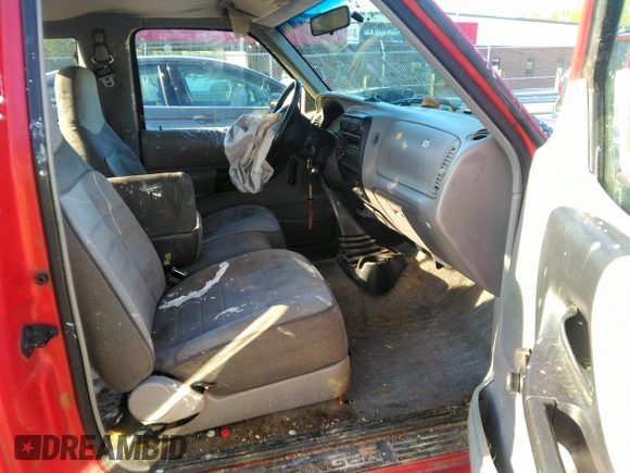1995 Ford Ranger XL z VIN 1FTCR14A5SPA95354, wystawiony jako IAAI lot #41986841 z przebiegiem 269 669 mil mil oraz . Historia ofert i sprzedaży dostępna na DreamBid. Obrazek 5.
