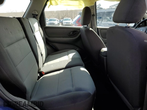 2005 Ford Escape XLS with VIN 1FMCU92Z25KB84124, listed as a Copart auction lot 49141705 with Not provided miles and Salvage title. Bid and sale history available at DreamBid. Image 11.