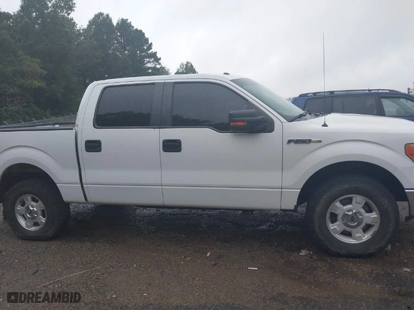 2014 Ford F-150 XL with VIN 1FTFW1EF5EFB70256, listed as a IAAI auction lot 39919684 with 329,427 mi miles. Bid and sale history available at carsss.com. Image 13.