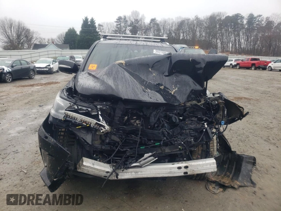 2017 Lexus LX 570 z VIN JTJHY7AX3H4235073, wystawiony jako Copart lot #39376813 z przebiegiem Nie podano mil oraz . Historia ofert i sprzedaży dostępna na DreamBid. Obrazek 5.