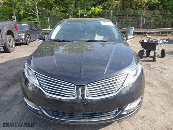 2013 Lincoln MKZ with VIN 3LN6L2GK3DR816190, listed as a IAAI auction lot 42093774 with 156,364 mi miles. Bid and sale history available at carsss.com. Image 6.