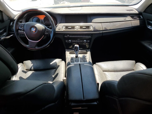 2009 BMW 7 Series 750Li with VIN WBAKB83599CY57659, listed as a Copart auction lot 55049645 with Not Provided miles and Clean Title. Bid and sale history available at DreamBid. Image 8.