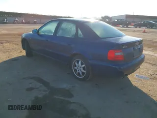 1998 Audi A4 с VIN WAUCB28D4WA204939, выставлен на аукционе IAAI как лот 41409756 с пробегом 202 037 миль миль и . История ставок и продаж доступна на DreamBid. Изображение 3.