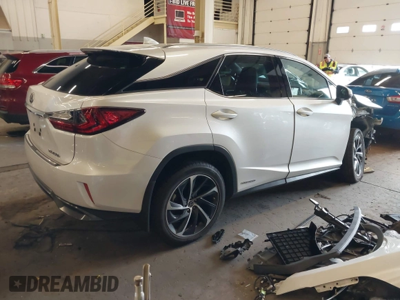 2019 Lexus RX with VIN 2T2BGMCAXKC039392, listed as a IAAI auction lot 41597080 with 70,126 mi miles. Bid and sale history available at carsss.com. Image 4.