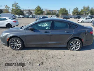 2015 Chrysler 200 S with VIN 1C3CCCDG6FN727592, listed as a IAAI auction lot 41769446 with 27,542 mi miles. Bid and sale history available at carsss.com. Image 14.