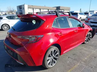2020 Toyota Corolla Hatchback XSE with VIN JTNC4RBE5L3073569, listed as a IAAI auction lot 41347024 with 52,458 mi miles. Bid and sale history available at carsss.com. Image 4.