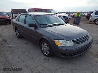 2004 Toyota Avalon XL with VIN 4T1BF28B04U355608, listed as a IAAI auction lot 41130255 with 325,380 mi miles. Bid and sale history available at carsss.com. Image 1.