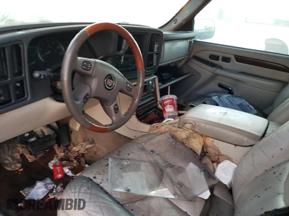 2004 Cadillac Escalade with VIN 1GYEK63N64R200175, listed as a Copart auction lot 86566364 with Not provided miles and Salvage title. Bid and sale history available at DreamBid. Image 8.