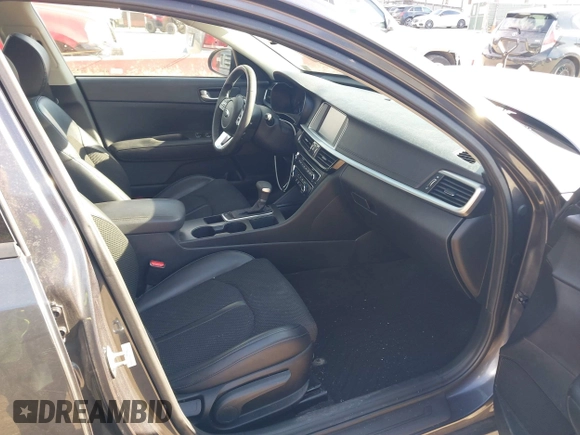 2019 Kia Optima LX with VIN 5XXGT4L34KG314075, listed as a IAAI auction lot 41656527 with 72,131 mi miles. Bid and sale history available at carsss.com. Image 5.