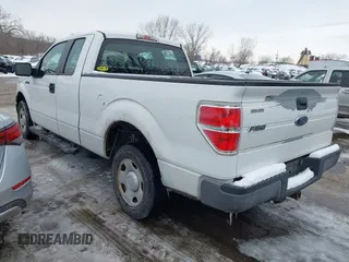 2009 Ford F-150 STX with VIN 1FTRX12W19KB23964, listed as a IAAI auction lot 41550002 with 278,228 mi miles. Bid and sale history available at carsss.com. Image 3.