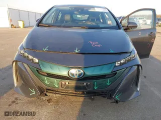 2018 Toyota Prius Prime Plus with VIN JTDKARFP7J3077320, listed as a IAAI auction lot 41780069 with 121,509 mi miles. Bid and sale history available at carsss.com. Image 6.