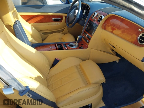 2004 Bentley Continental GT GT z VIN SCBCR63W74C022462, wystawiony jako IAAI lot #41586694 z przebiegiem 36 966 mil mil oraz . Historia ofert i sprzedaży dostępna na DreamBid. Obrazek 5.