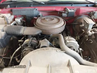 1993 GMC Sierra 1500 z VIN 1GTEK14H0PE542993, wystawiony jako IAAI lot #41833743 z przebiegiem 225 085 mil mil oraz . Historia ofert i sprzedaży dostępna na DreamBid. Obrazek 10.
