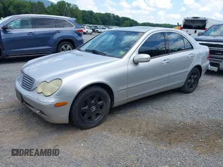 2003 Mercedes-Benz C 240 с VIN WDBRF81J73F366372, выставлен на аукционе IAAI как лот 42715567 с пробегом 159 500 миль миль и . История ставок и продаж доступна на DreamBid. Изображение 2.