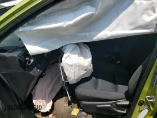 2015 Toyota Prius One z VIN JTDKDTB37F1106339, wystawiony jako Copart lot #56647585 z przebiegiem Nie podano mil oraz Szkoda całkowita • Salvage title. Historia ofert i sprzedaży dostępna na DreamBid. Obrazek 7.
