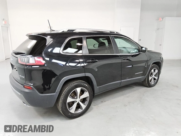 2020 Jeep Cherokee Limited with VIN 1C4PJMDN5LD549862, listed as a Copart auction lot 56846675 with 55,572 mi miles and Clean title. Bid and sale history available at DreamBid. Image 3.