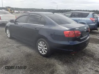 2013 Volkswagen Jetta SE with VIN 3VWDP7AJ5DM356022, listed as a IAAI auction lot 42777153 with 174,033 mi miles and . Bid and sale history available at DreamBid. Image 3.