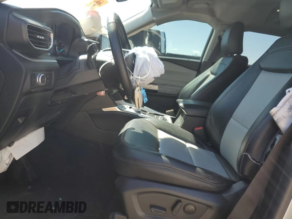 2022 Ford Explorer XLT с VIN 1FMSK8DH9NGC12343, выставлен на аукционе Copart как лот 54416395 с пробегом 32 880 миль миль и Списание • Salvage title. История ставок и продаж доступна на DreamBid. Изображение 7.